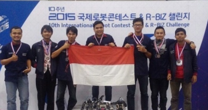 Mahasiswa DTETI Sumbang Prestasi Juara 3 di Internasional Robot Contest Korea