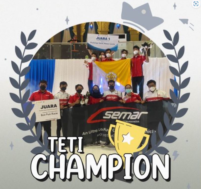 Tim SEMAR Proto UGM Juara 1 Kategori Prototype Kelas Motor Listrik dan Juara 1 Eco Fun Race Kategori Prototype Kelas Motor Listrik pada kompetisi KMHE 2021